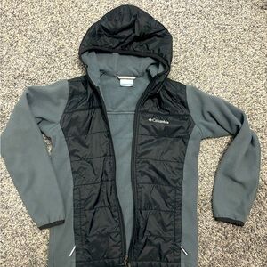Boy boys size M 10/12 warm Columbia fleece jacket w hood. Excellent condition!